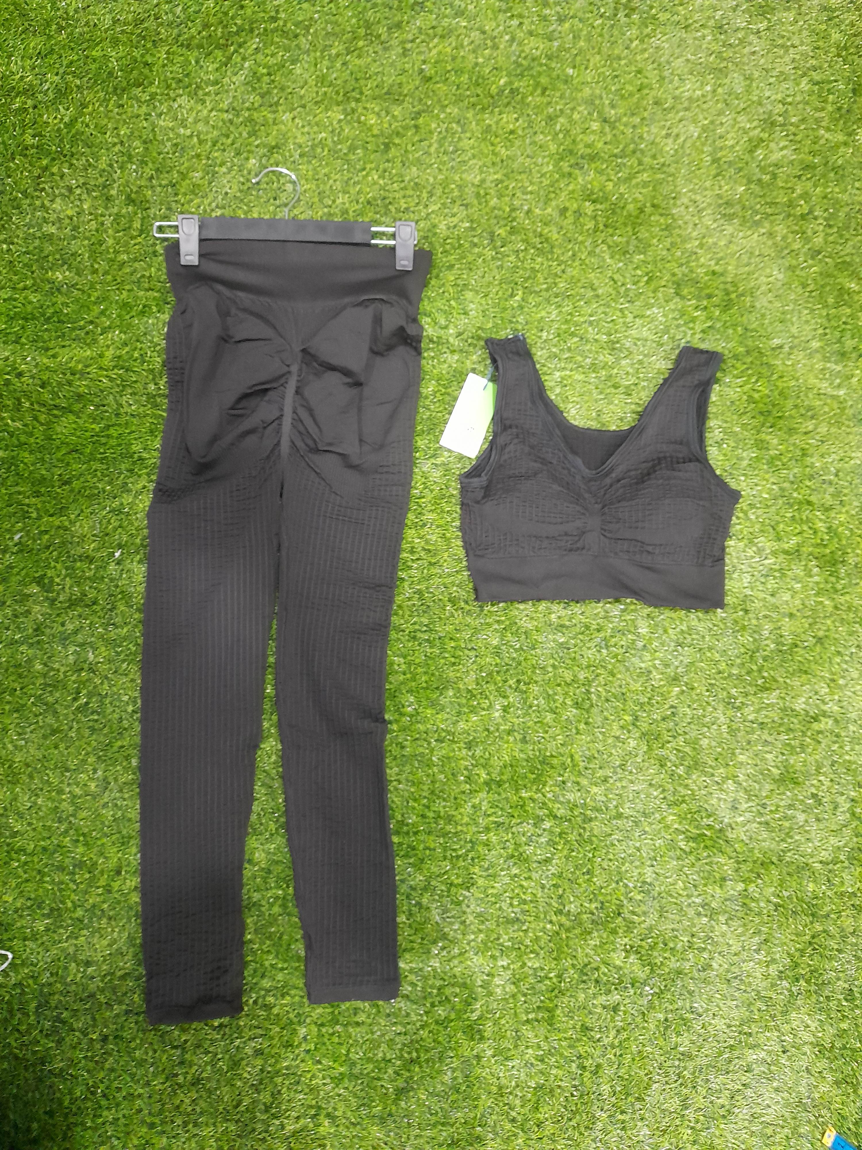 ست باشگاهی نیمتنه لگ پشت چین زنانه در ۴ رنگ فری سایز با تخفیف ویژه✅️😍